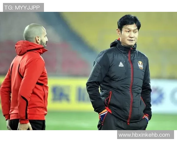 心理较量与团队韧性成都足球队与重庆足球队赛后复盘分析